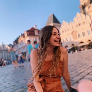 Meet your Posher, Annie